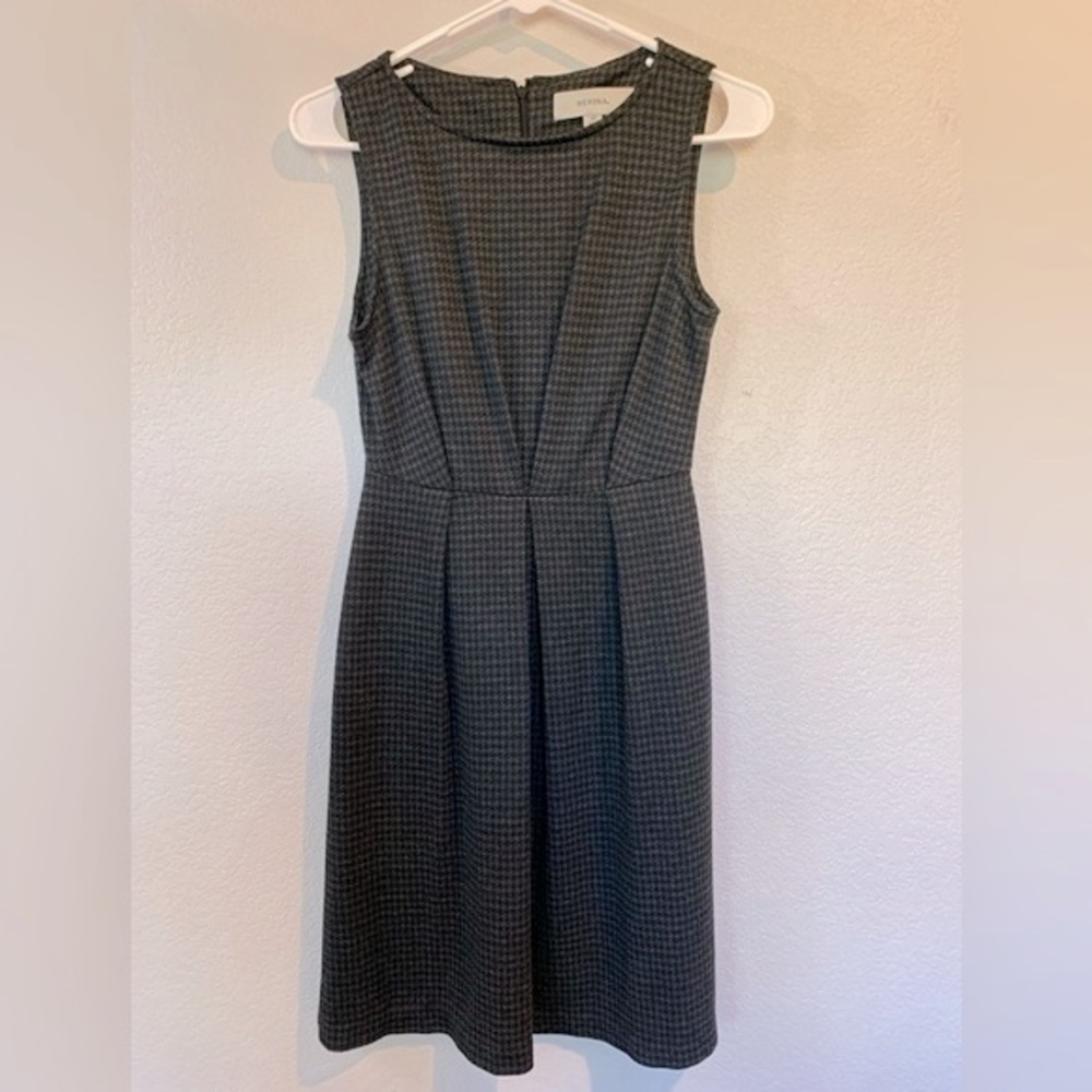 372. Merino Houndstooth Sheath Dress Black and Gray XS